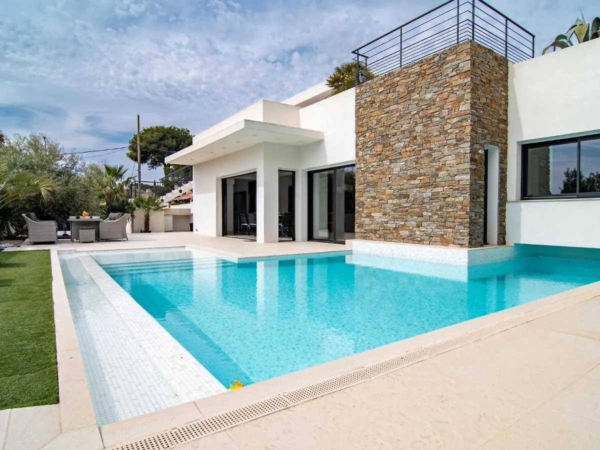 Holiday Home L'Oustaloun By Interhome Saint Aygulf France