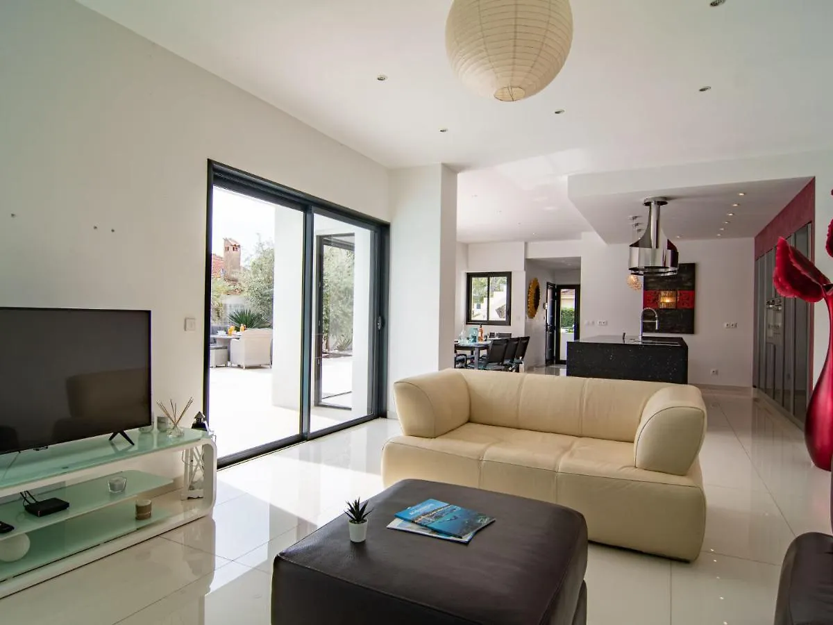 Holiday Home L'Oustaloun By Interhome Saint Aygulf 0*,