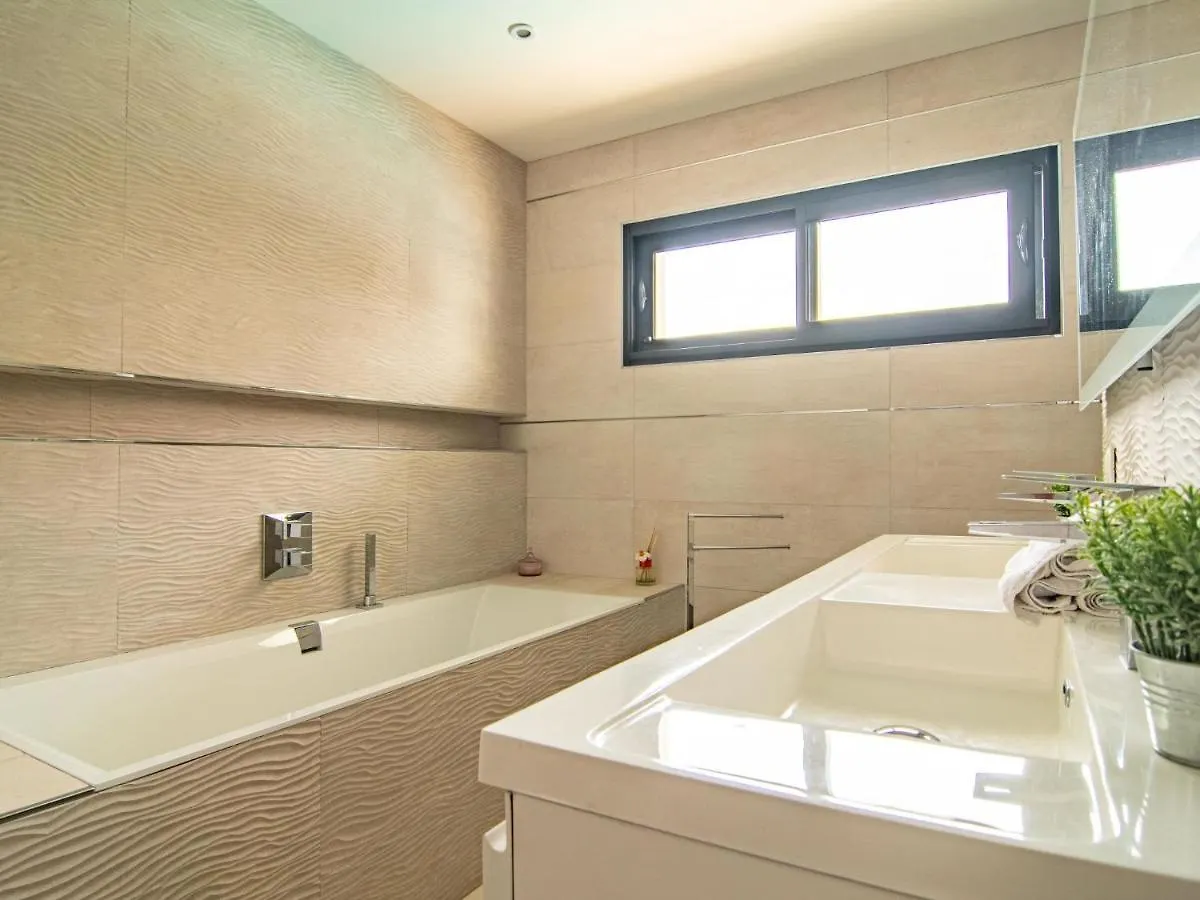 Holiday Home L'Oustaloun By Interhome Saint Aygulf France
